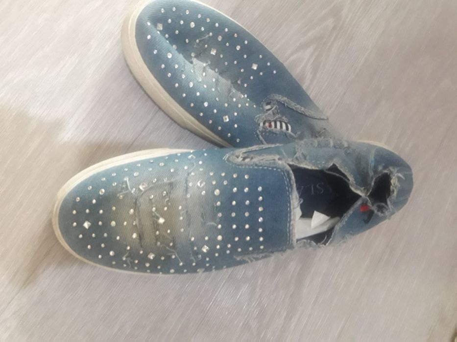 Продам обувь недорого