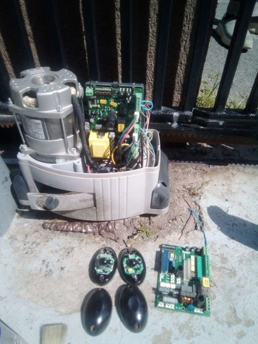Montaj service reparatii automatizari porti