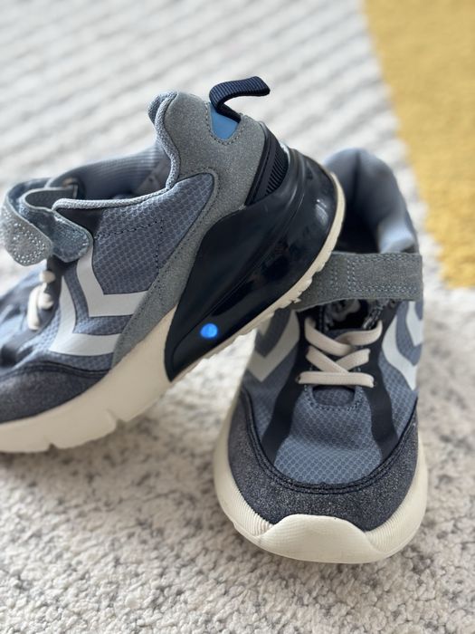 Adidasi Hummel, marimea 30