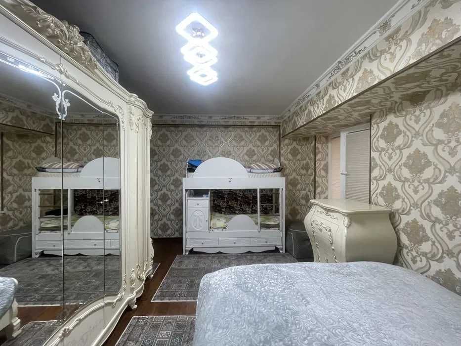 Продаётся  !!! Просторный  уютный 2хкомнатный квартира в Каракамиш2/4