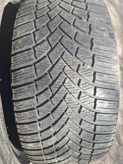 Продам шины 225/40/18 бриджистон