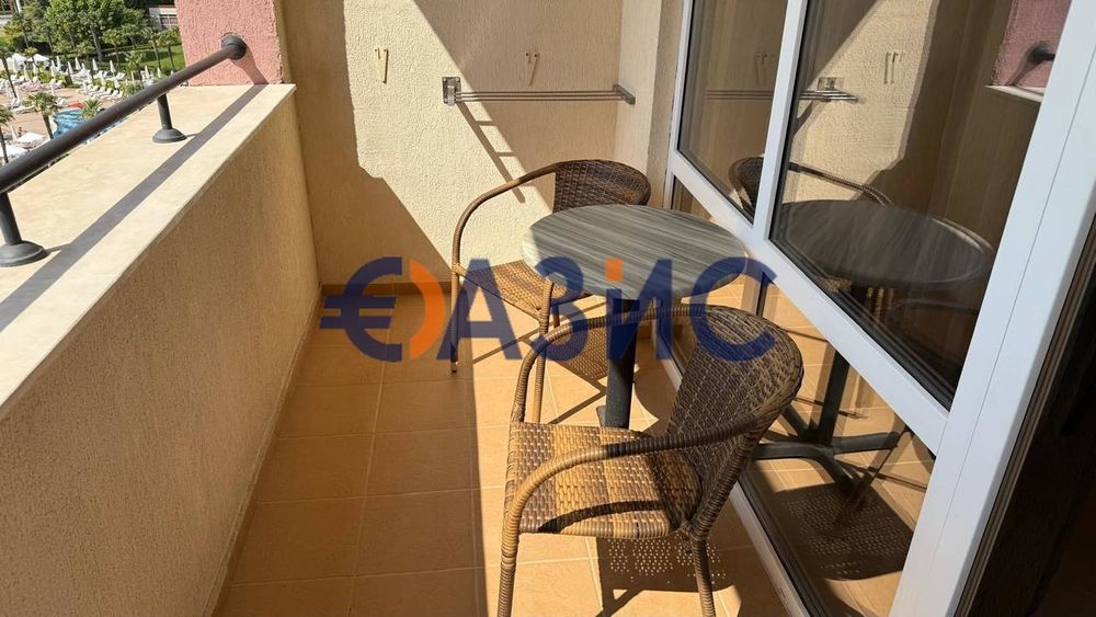 Продава се Двустаен апартамент в к.к. Слънчев бряг - 83 кв.м за 1266 €/кв.м - Снимка #11