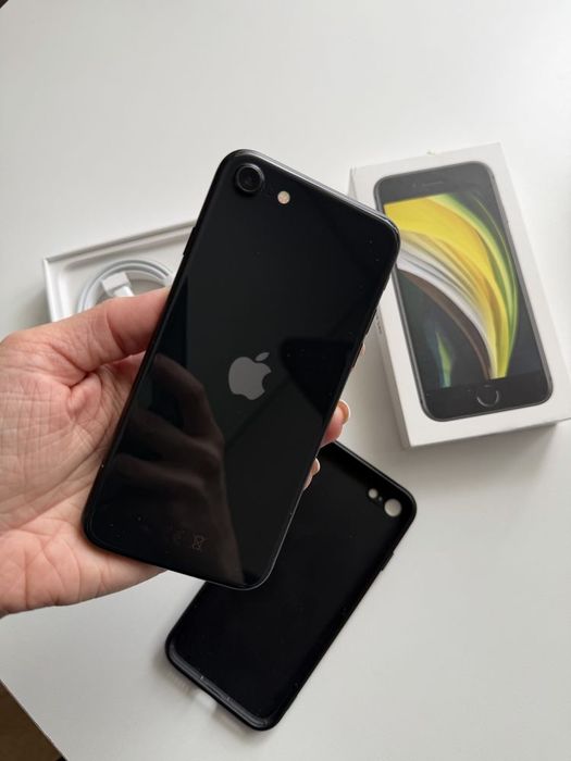 Iphone SE 64 GB черный