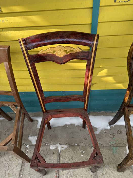 Продам антиквариатные стулья