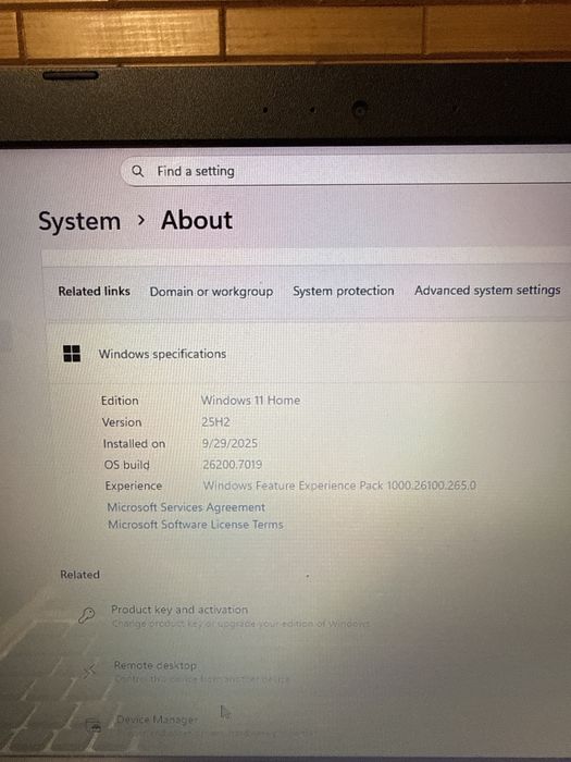 Asus VivoBook 15 , windows 11 home