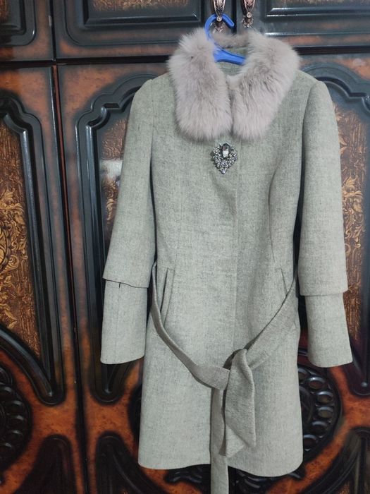 AYOLAR paltosi  yangi sifatli arzon narxda