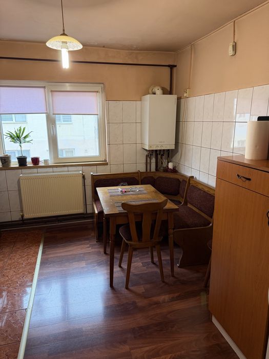 Apartament 3 camere zona pietei