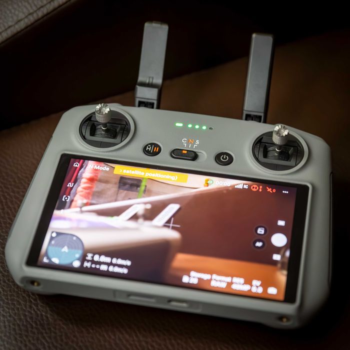 DJI Mini 4 Pro  (DJI RC 2) Stare impecabilă, 3 baterii, geantă