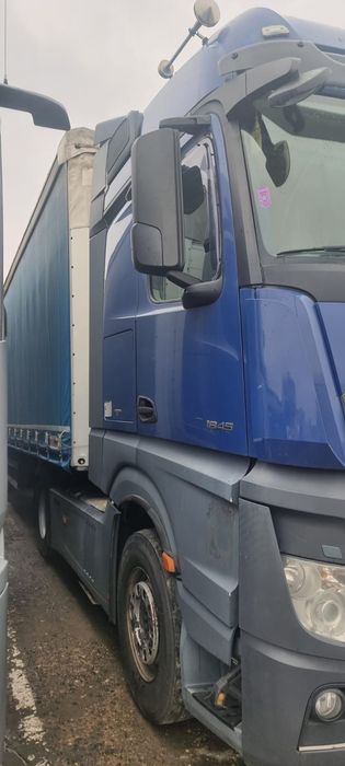Mercedes-Benz Actros Euro 6 – An 2015 – 884.000 km – Stare excelentă