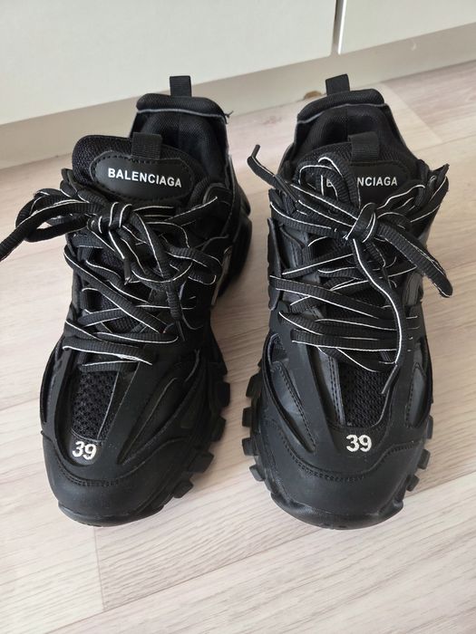 Продам кроссовки Balenciaga track 39 размер
