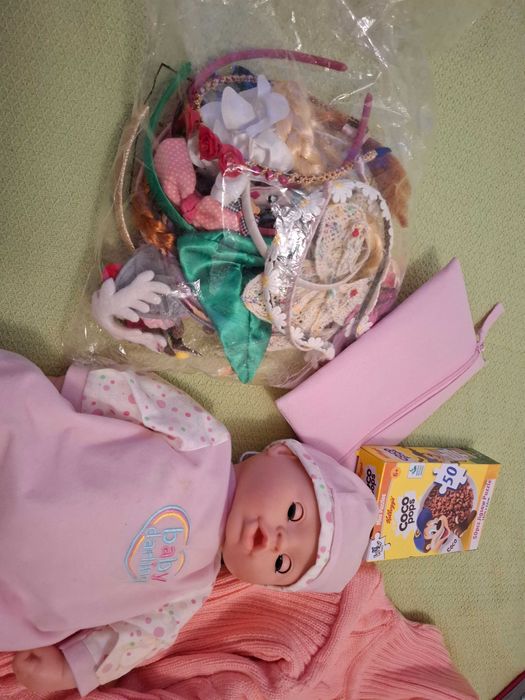 Jucarii, haine, bijuterii, cordelute copii