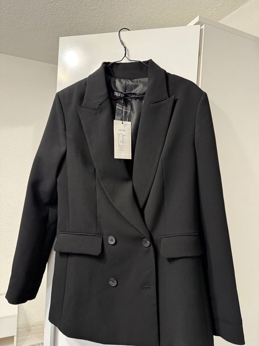 Ново дамско сако