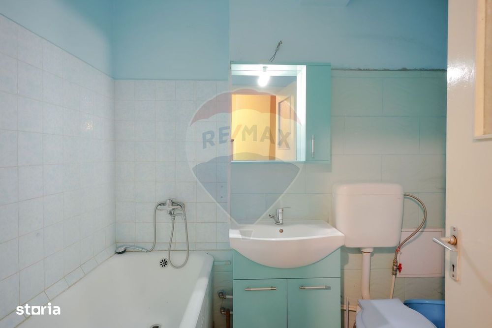 De vânzare apartament cu 3+1camere, priveliște frumoasă, Centrul Civic