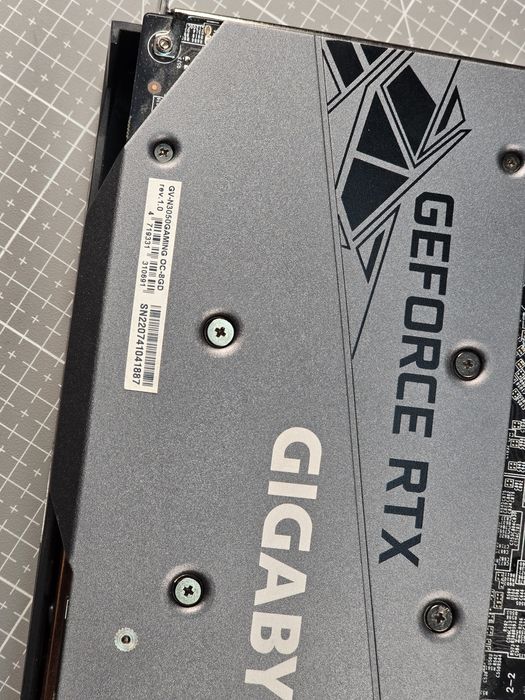 Gigabyte RTX 3050 Gaming OC 8GB GDDR6 – Windforce 3X – ~60°C FurMark
