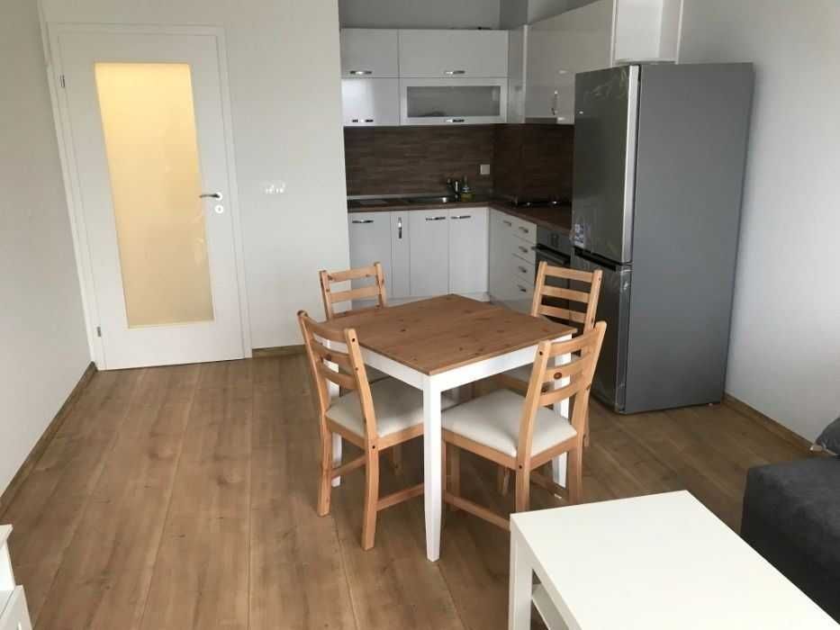 Дава се под наем Двустаен апартамент в София, Дружба 1 - 74 кв.м за 346.8 € - Снимка #1