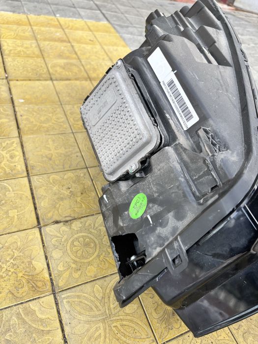Фара Geely Emgrand