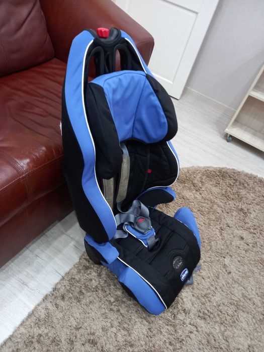 Детское автокресло Chicco