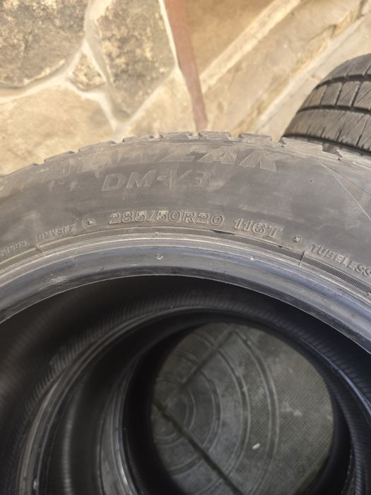 Продавам зимни гуми Бриджстоун blizzak dm-v3, 285/50 R20