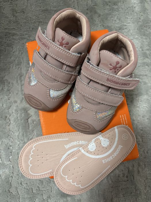 Обувки за прохождане  Biomecanics