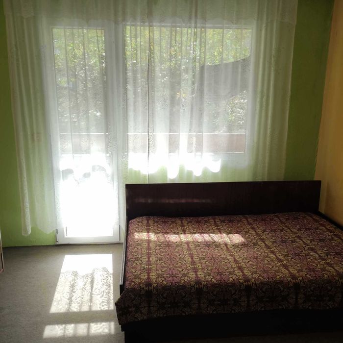 Дава се под наем Тристаен апартамент в Шумен, 5-ти полк - 65 кв.м за 204 € - Снимка #4