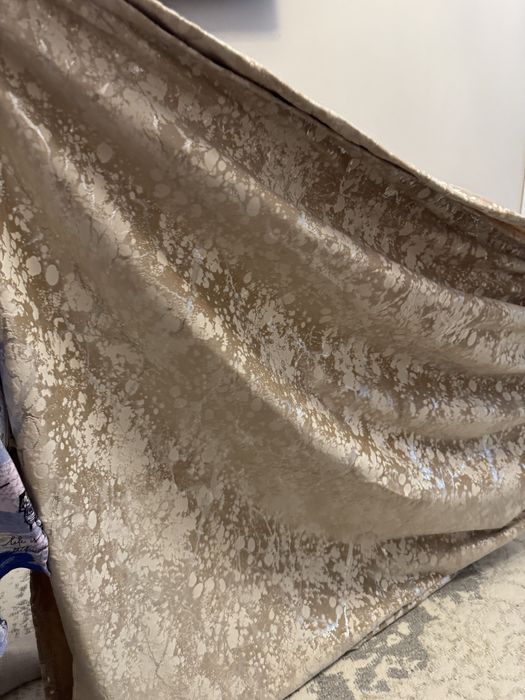 Продам шторы в отличном состоянии