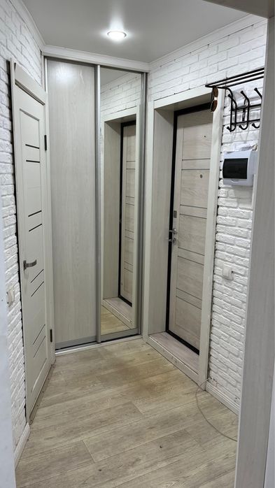 Здам 1 ком кв .на длительный срок