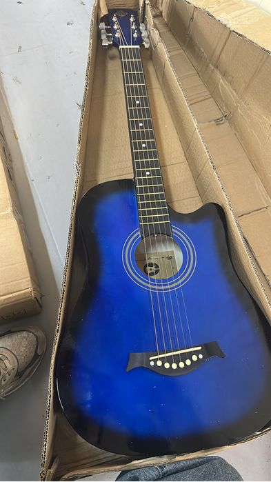 Акцстическая гитара 38 размер