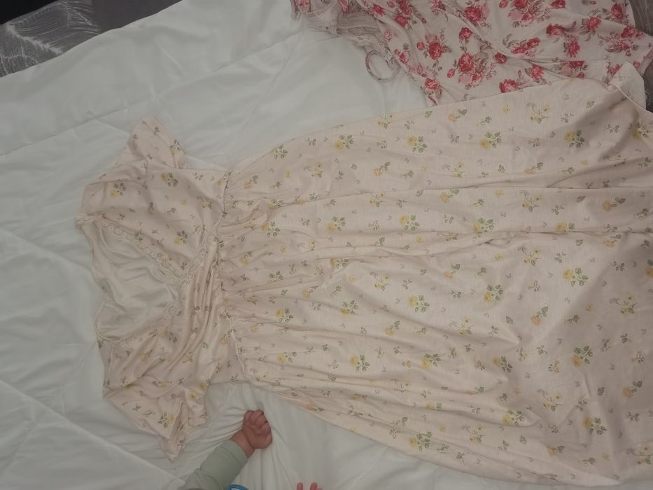 Vând urgent  loturi pentru mami și bebe în Sibiu