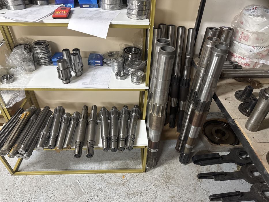 Запчасти на Буровую урб 2а2 , 2д3 итд.