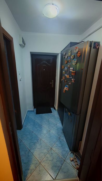 Inchiriez garsoniera Vitan