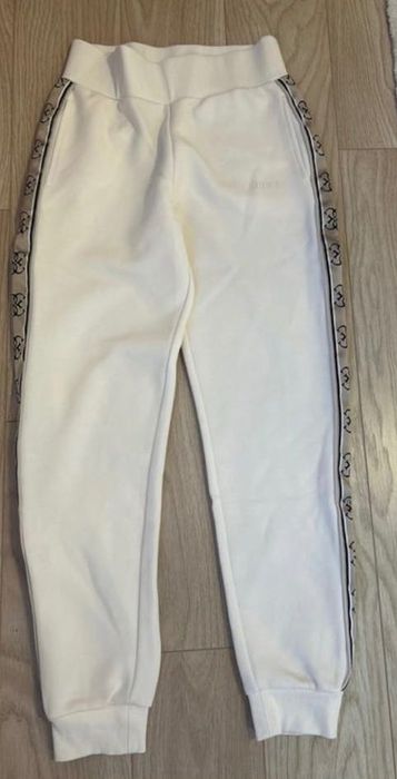 Pantaloni dama Guess