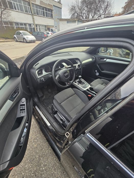 Audi a4 b8 седанови