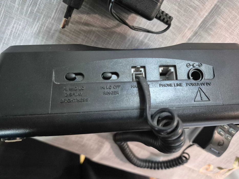 Telefon cu radio-5 lei transportul