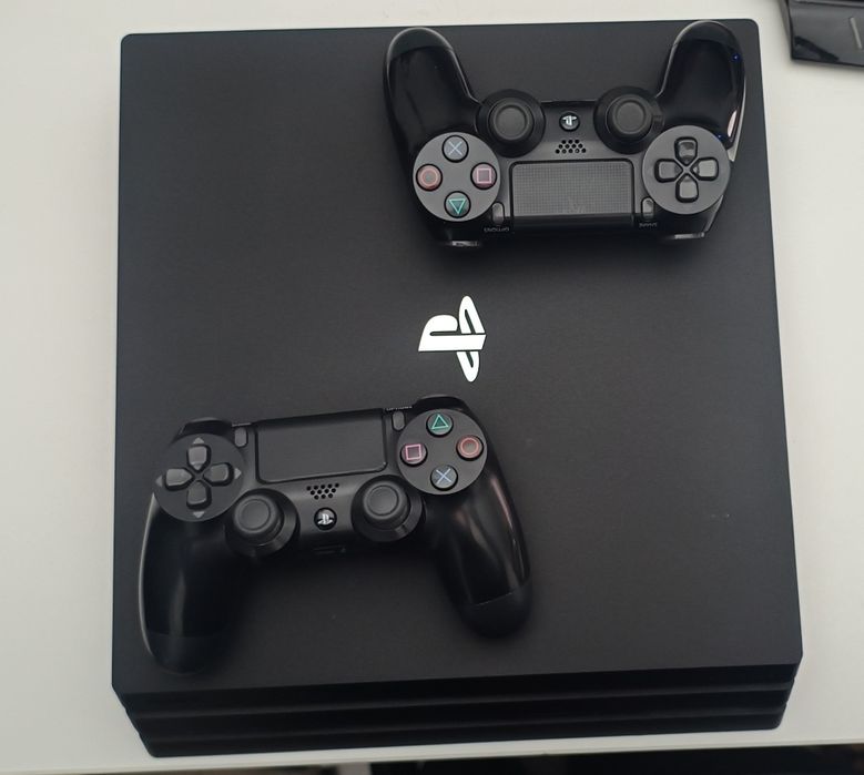 PlayStation 4 PRO   1TB SSD MODAT + Multe Jocuri