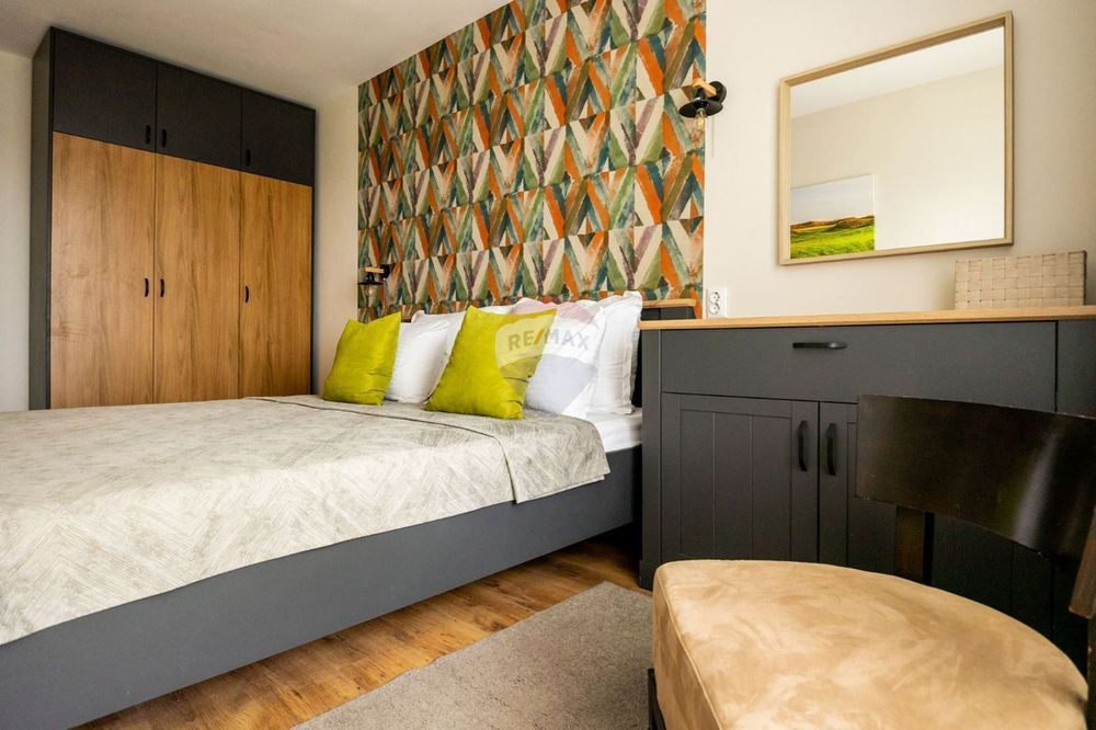 Дава се под наем Къща в Варна, м-т Евксиноград - 260 кв.м за 2700 € - Снимка #12