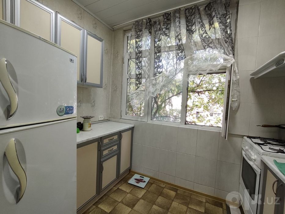 Продаётся 3х комнатная.Феруза,Гинекология,221 школа,70м2,Ипотека есть.