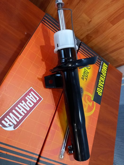 Амортизатор передний шкода октавия