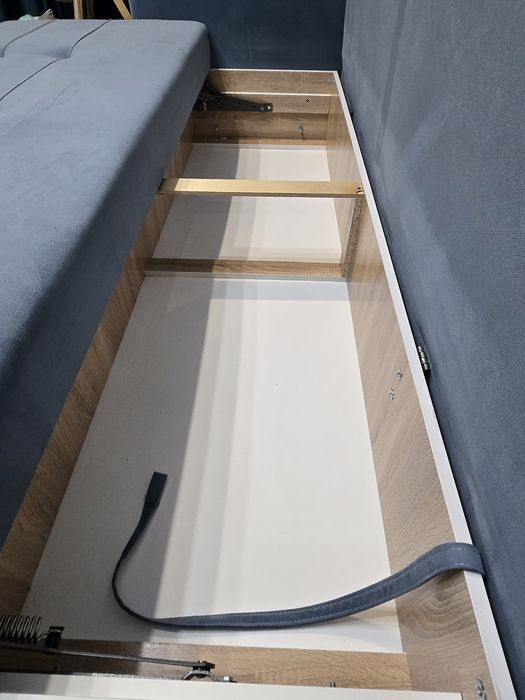 Продам диван трансформер 280 см в длину