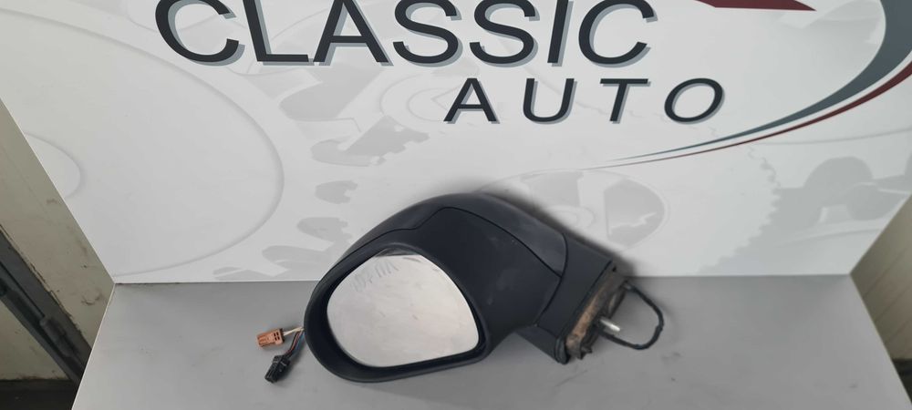 Огледало Peugeot 207 2007г.