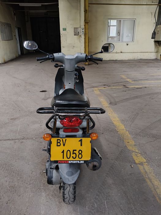 Scuter Peugeot fara permis, limitat 25hm/h