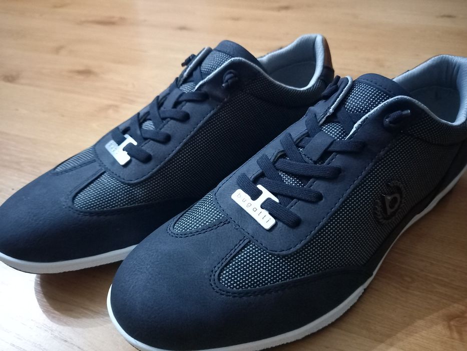 Елегантни обувки bugatti