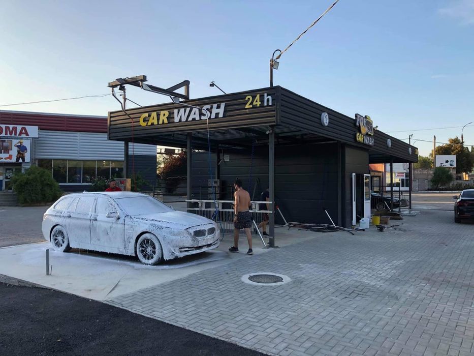 Splatorii self wash self service cu jetoane structura metalic
