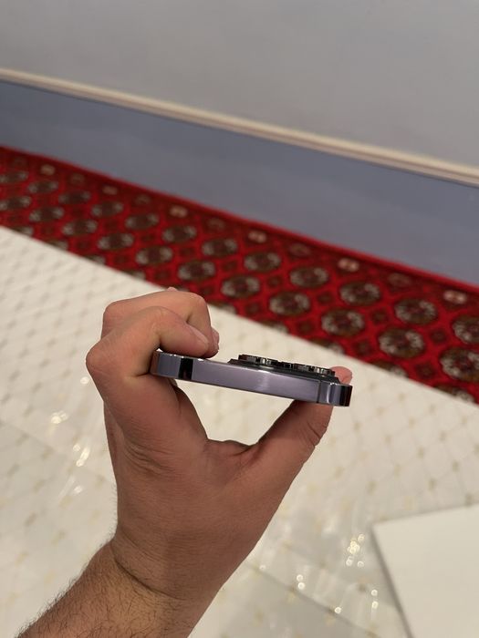 Iphone 14 pro purple