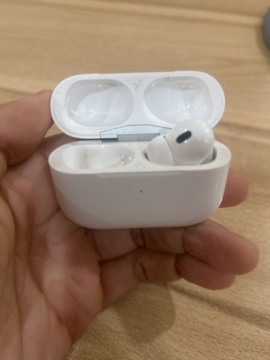 Airpods pro 2 lighting