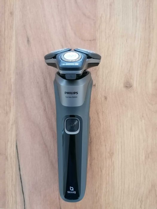 Самобръснач Philips