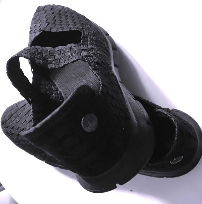 уникални обувки ВМ