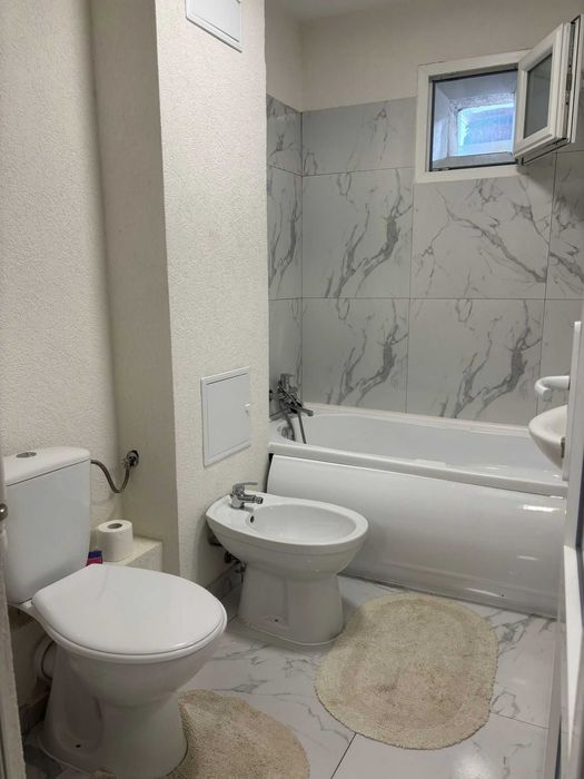 Ofer spre inchiriere apartament decomandat in Radauti