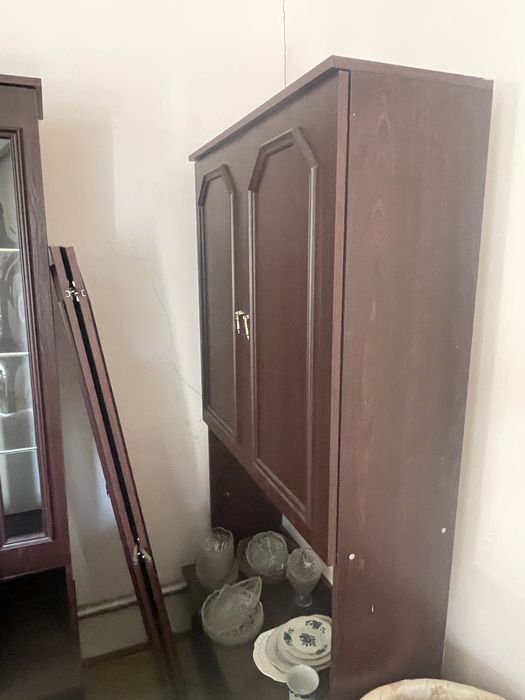 Шкаф сатылады.