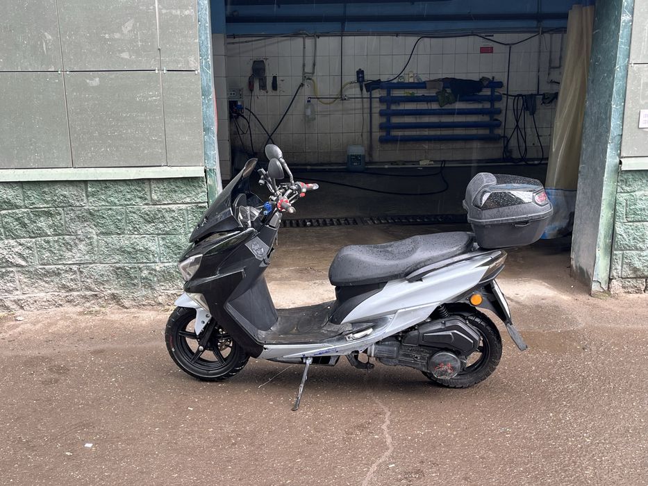 Мопед Maxi 175cc Li Ya