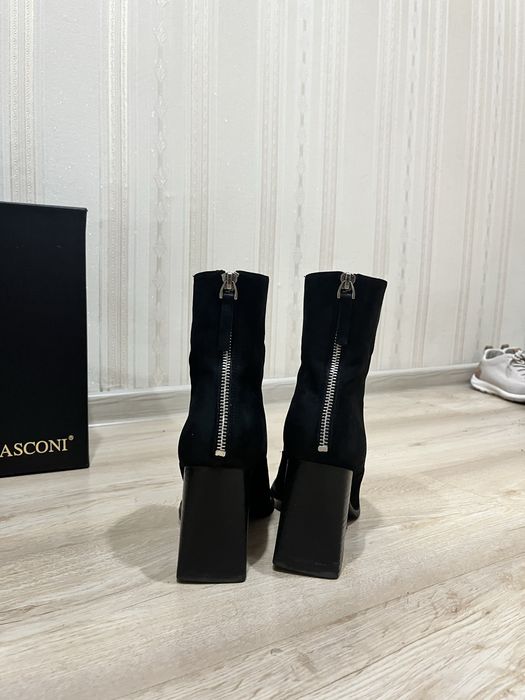 Осенние полусапожки Basconi